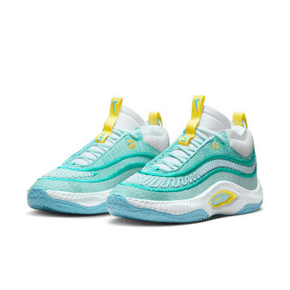 Chaussures Nike Cosmic Unity 3 Basketball à 51€