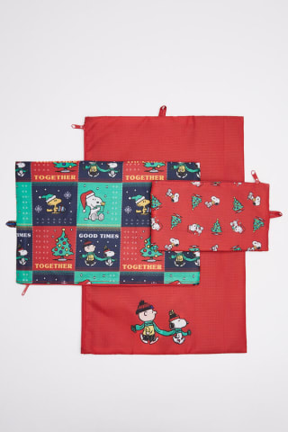 Pack de 3 neceseres estuche Snoopy navideño por solo 5,99€