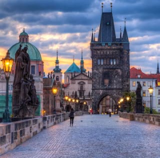 Praga 2 Noche hotel 4*+ Desayunos + Vuelos 123€/persona