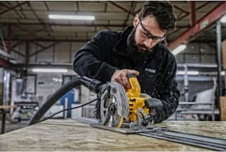 DEWALT handcirkelzaag, 61 mm, in koffer voor €149,99 bij Amazon