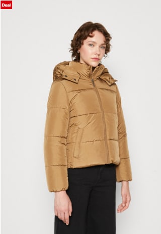 Only Onlcallie Gequilte jas voor €34,99 bij Zalando