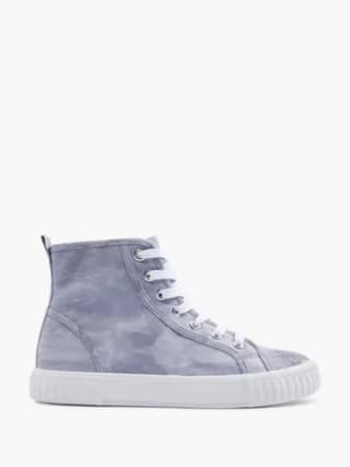 Heel veel schoenen met tot 75% korting bij Van Haaren