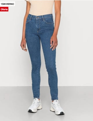 Vaqueros pitillo Levi's720 HIGH RISE SUPER SKINNY por 40,76€