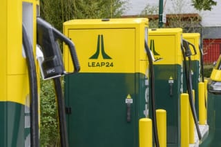Snelladen tot 120kW voor 1ct per kWh bij LEAP24 in diverse steden