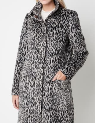 Tot 50% korting op heel veel dames winterjassen bij De Bijenkorf