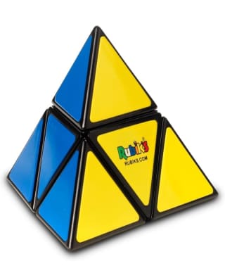 Rubik's Pirámide por 7,69€.