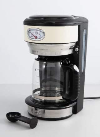 Russell Hobbs cafetera retro crema por 37€