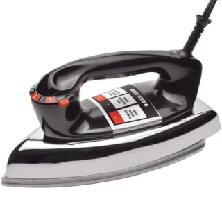 Ferro de Passar Roupas da Black & Decker na cor preta - R$ 138,90