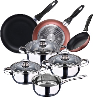 Batería 7 piezas SAN GINACIO Cassel y Set 3 sartenes por 33€