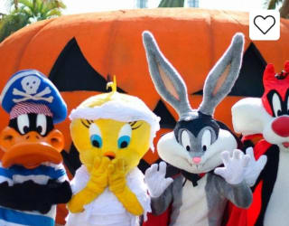 3 días + 2 Entradas Parque Warner + Desayunos por 109€ por persona.