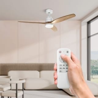 Ventilador de techo Ufesa Nepal 3 aspas madera, luz regulable, 6 velocidades, mando por 92€