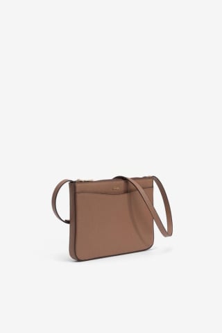 Tiffosi Bandolera con textura por 11,19€.