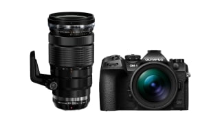 OM‑1 con 12‑40mm PRO II y 40‑150mm F2.8 PRO Kit de objetivos por 2.499€
