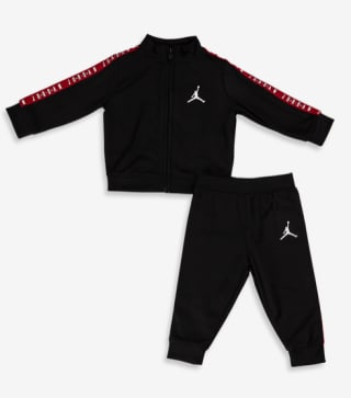 Jordan Air baby trainingspak voor €19,99 bij Foot Locker