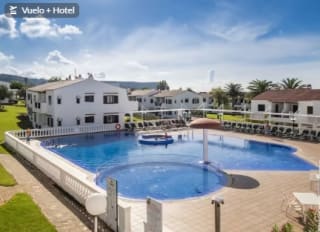 Menorca: 7 noches en aparthotel + vuelos directos por 166€