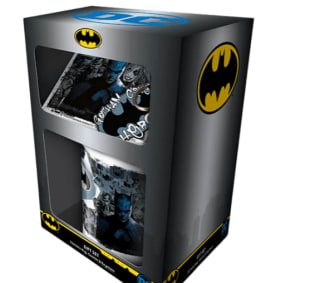 Caja Regalo Graffiti Hero, Taza de cerámica + Llavero + Posavasos por 9,90€