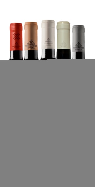 1 botella de El Vínculo Crianza 2022. B. El Vínculo. D.O. La Mancha. + 1 botella de Dehesa La Granja 2022. B. Dehesa La Granja. V.T. Castilla y León. + 1 botella de 20 Aldeas 2022. B. Condado de Haza. D.O. Ribera del Duero. + 1 botella de Condado de Haza Crianza 2022. B. Condado de Haza. D.O. Ribera del Duero. + 1 botella de Tinto Pesquera Crianza 2022. B. Tinto Pesquera. D.O. Ribera del Duero. por 45€