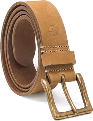 Cinturón de piel Timberland por $400.15 en Amazon