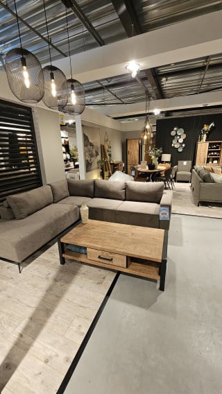 PROFIJT MEUBEL GOUDA GAAT SLUITEN LEEGVERKOOP