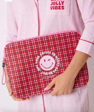 Funda ordenador neopreno por 4,99€.