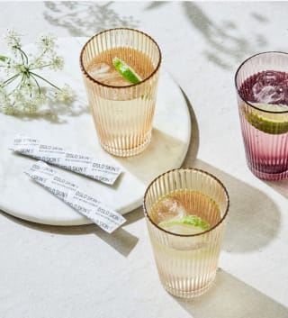 Vraag gratis een Oslo Skin LabThe Solution Beauty Collagen sample bij Parfumado