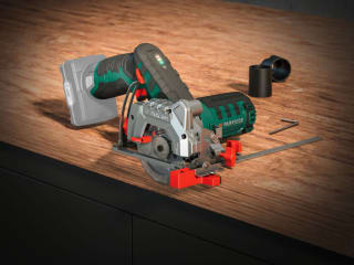 PARKSIDE® Accu-handcirkelzaag 12V zonder accu 1400 tpm voor €11,99 in de Lidl webshop