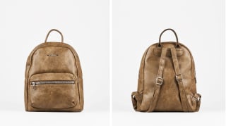 Mochila básica efecto piel desgastada por 12€