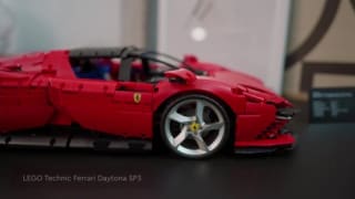 Lego Ferrari Daytona SP3 voor €269,99 bij Bol.com