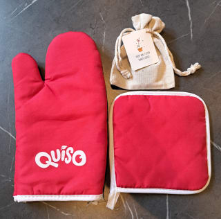 Gratis ovenwant, pannenlap en zakje gemengde kruiden via Quiso