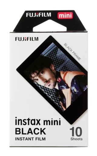 2+1 gratis op Instax films en accessoires bij Hema