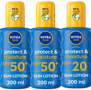 3 x NIVEA SUN Protect & Moisture Sun Spray 200ml - £13.20