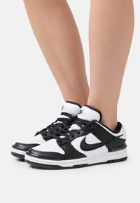 Nike Sneakers laag 'DUNK TWIST' voor €67,95 dmv code bij Zalando