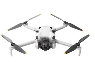 Dron DJI Mini 4 Pro Fly More Combo con RC2 por 899€