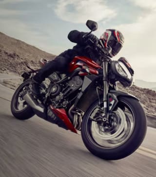 Triumph Street Triple 765 RS moto con 130 CV matrícula y garantía por 12.995€