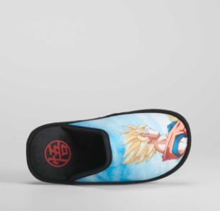Zapatilla de casa Dragon Ball por 4,99€ y Simpsons por 9,99€