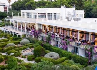 5 días / 4 noches con vistas al mar, media pensión y otros muchos extras desde 299€ para dos