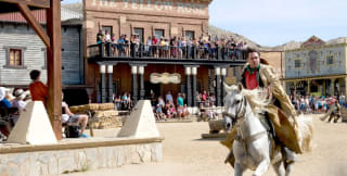 3 noches Estancia en el Hotel Elba Almería + Visita Mini Hollywood Oasys El parque del cine en Tabernas por 107€ pxpm2p