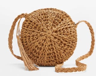 Bolso Bandolera efecto natural por 6,99€.