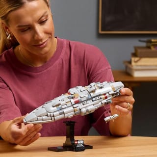 LEGO Star Wars™ Home One Starcruiser modelset - 75405 voor €44,99 bij Bol.