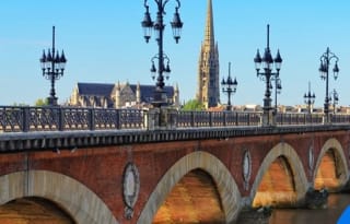 Estancia de 1 noche en Moxy Bordeaux para dos desde 79€