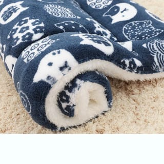 Alfombrilla de franela gruesa para cama de perro desde 1,97€