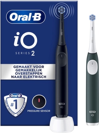 Oral-B iO2 Elektrische Tandenborstels - Night Black & Forest Green - 2 stuks voor €60 bij Coolblue