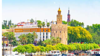 1 noche en Exe Sevilla Palmera 4* + paseo en barco por el Guadalquivir por 38€ pxp (mín2p)