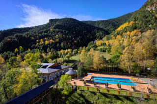 Estancia en Arinsal Hotel Sant Gothard 4* a media pensión desde 344€ pxp