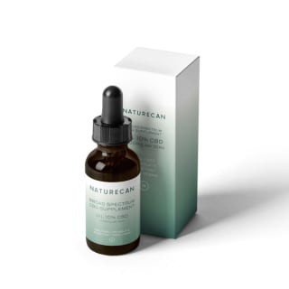 Vier CBD Dag 8 Augustus! 2 voor 1 op alle CBD olie met code