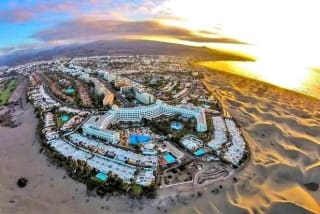 Gran Canaria 6 noches con Apartamento + vuelos incluidos por 296€ en verano playa del inglés