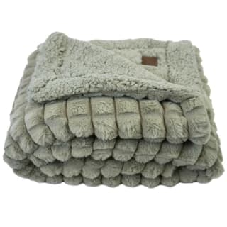 Dekentjes voor op de bank of bed. Pluis vrij, super zacht en van de beste kwaliteit. Tot 60% korting