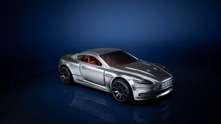 HOT WHEELS™ - Aston Martin DBS 2010 gratis op diverse platformen