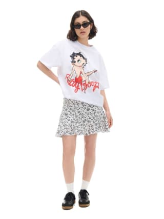 Minifalda con estampado de flores por 5.99€