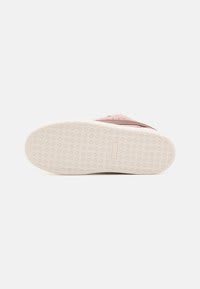 PUMA Suede XL damessneakers voor €59,95 bij Zalando